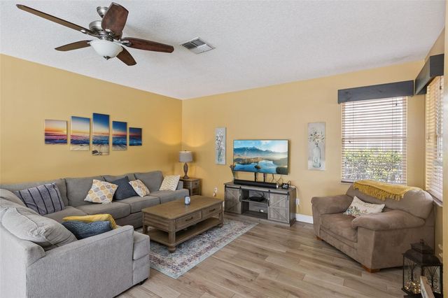 14319 ROXSHIRE DRIVE, Orlando, FL 32837