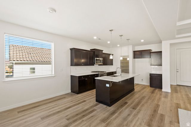 476 S CECITA WAY, St. George, UT 84770