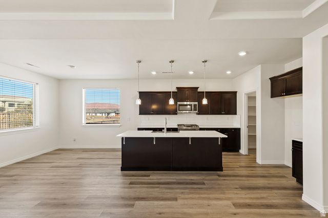 476 S CECITA WAY, St. George, UT 84770