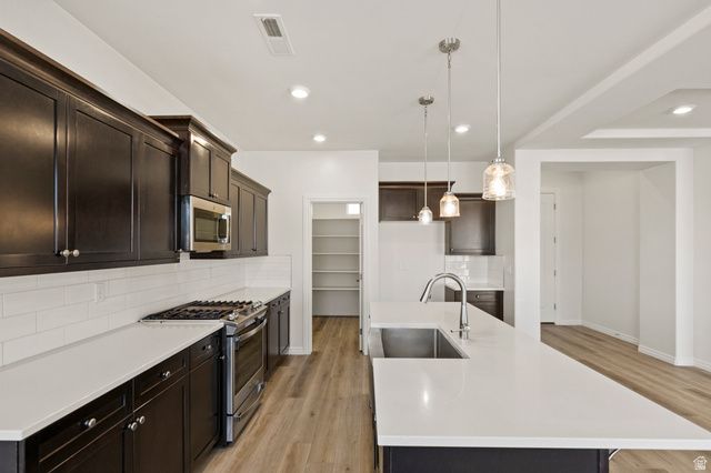 476 S CECITA WAY, St. George, UT 84770