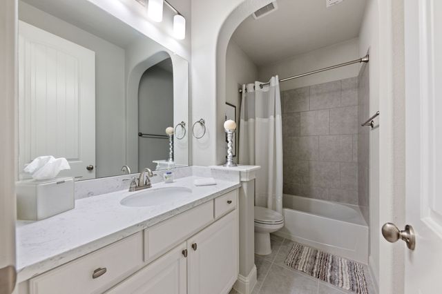 824 Promise Drive, Heath, TX 75126