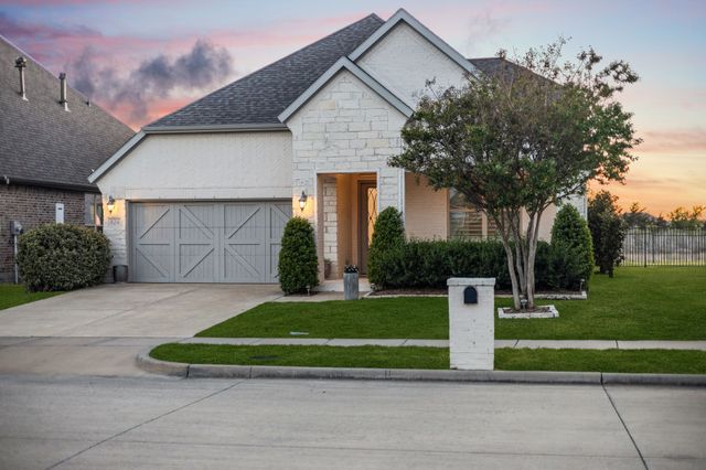 824 Promise Drive, Heath, TX 75126