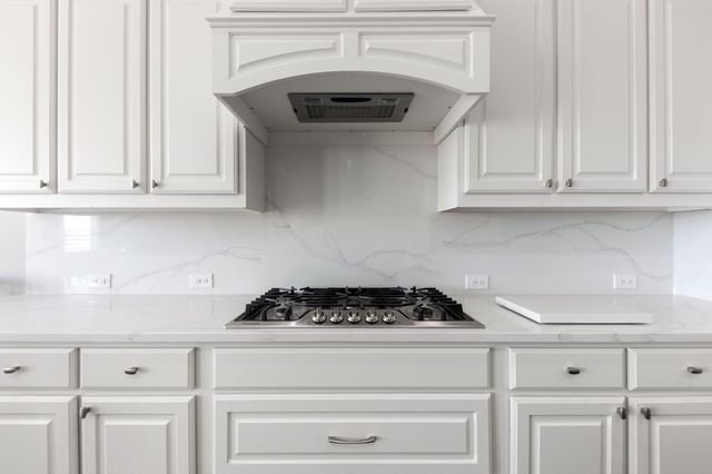 824 Promise Drive, Heath, TX 75126