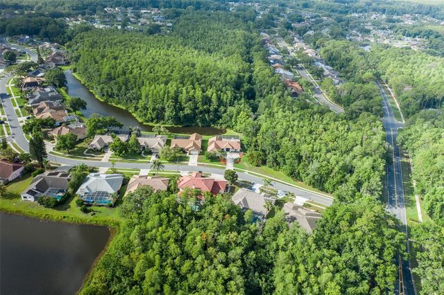 321 WATERFORD CIRCLE E, Tarpon Springs, FL 34688