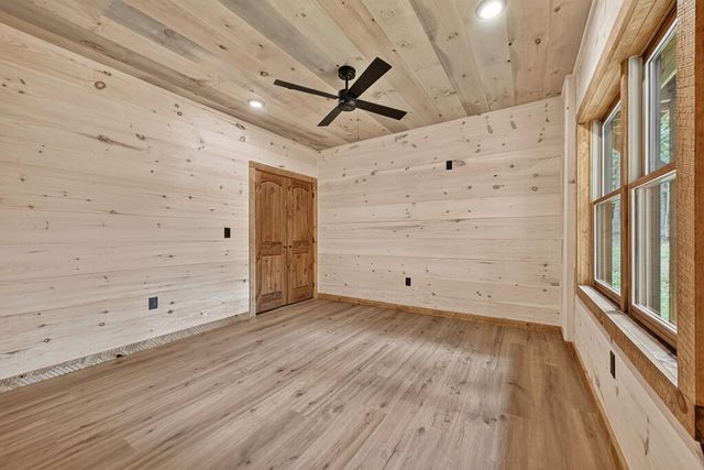 78 Hilltop Way, Mineral Bluff, GA 30559