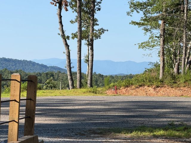 78 Hilltop Way, Mineral Bluff, GA 30559