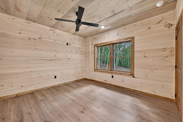 78 Hilltop Way, Mineral Bluff, GA 30559
