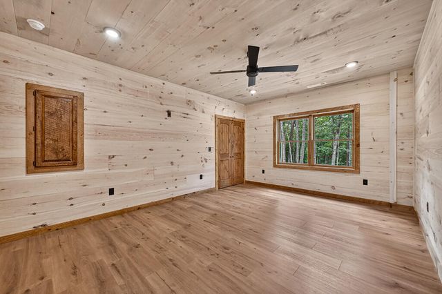 78 Hilltop Way, Mineral Bluff, GA 30559