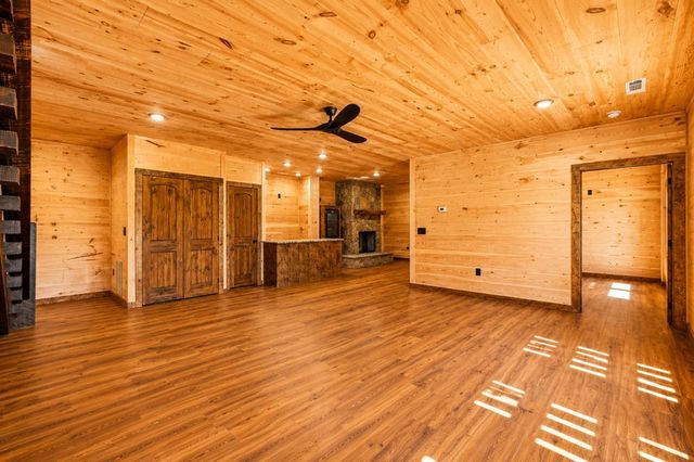 78 Hilltop Way, Mineral Bluff, GA 30559
