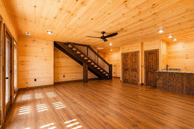 78 Hilltop Way, Mineral Bluff, GA 30559