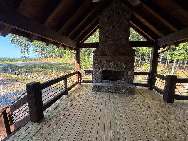 78 Hilltop Way, Mineral Bluff, GA 30559
