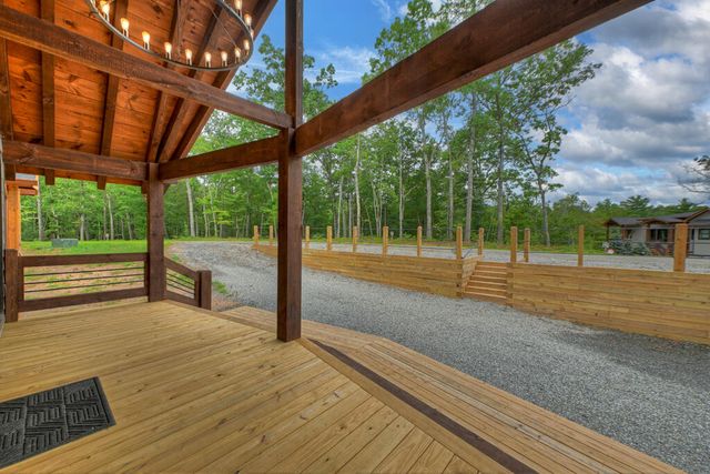 78 Hilltop Way, Mineral Bluff, GA 30559