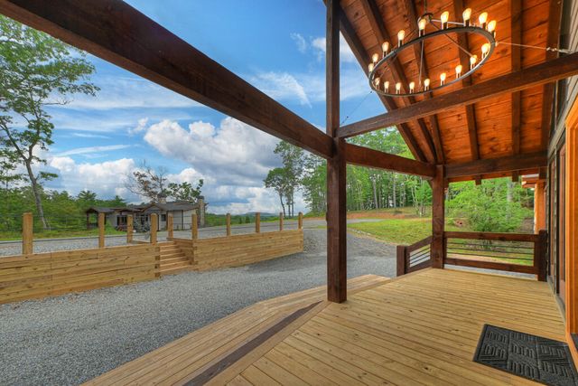 78 Hilltop Way, Mineral Bluff, GA 30559