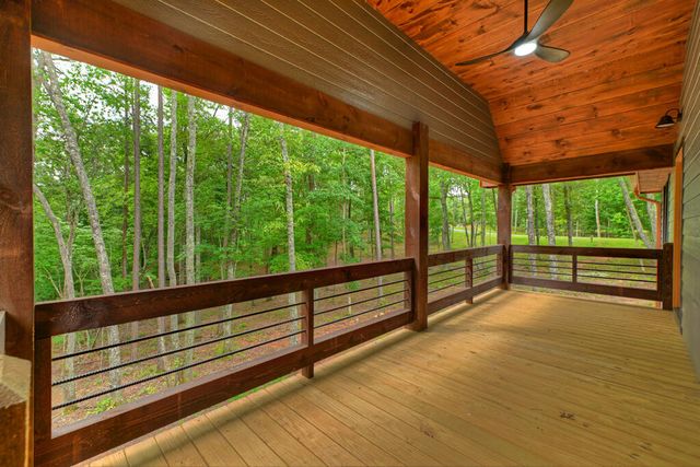 78 Hilltop Way, Mineral Bluff, GA 30559