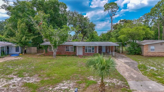 208 Greenwood Drive, Panama City Beach, FL 32407