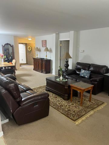 1578 Lakewood Lane, Schererville, IN 46375