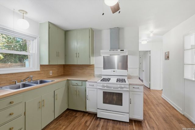507 WILLOW AVE, New Braunfels, TX 78130