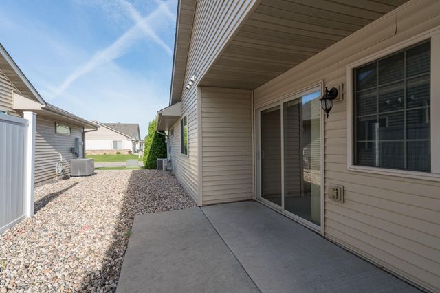 109 Palmer Path, Mankato, MN 56001