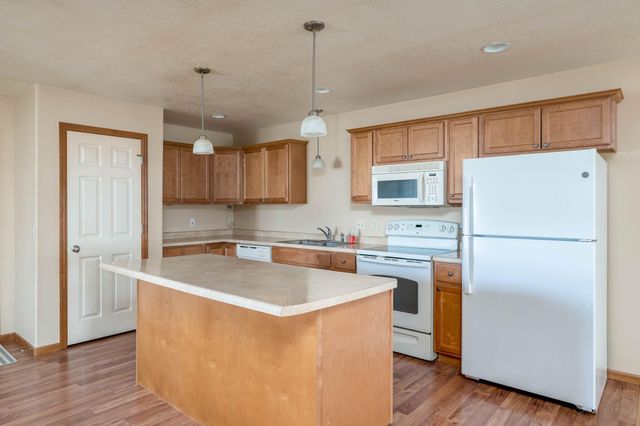 109 Palmer Path, Mankato, MN 56001