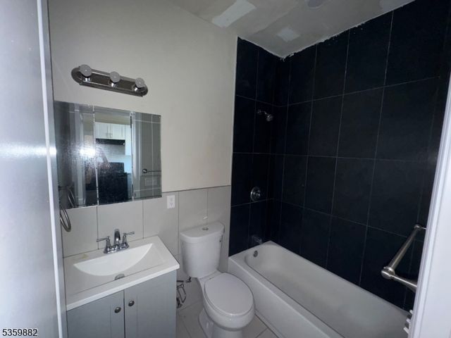 441 Summer Street, Paterson City, NJ 07501