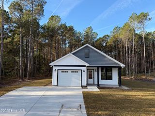 1152 Watts Landing Road, Hampstead, NC 28443