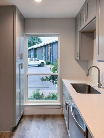 3812 Southway DR 104, Austin, TX 78704