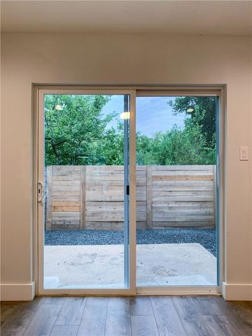 3812 Southway DR 104, Austin, TX 78704