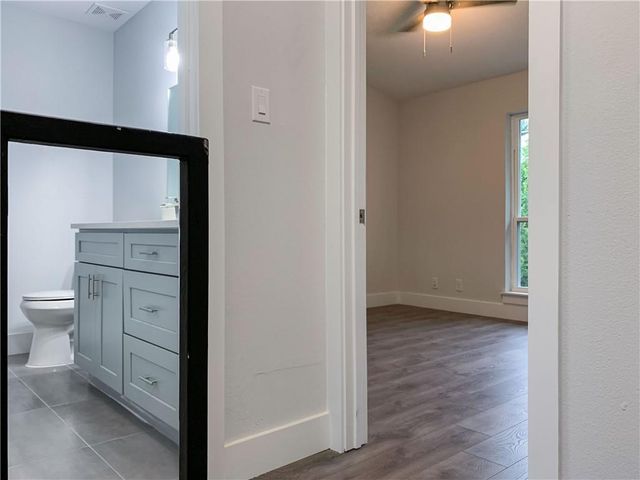 3812 Southway DR 104, Austin, TX 78704