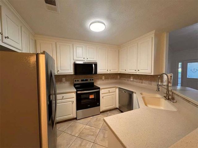 530 Oxford Ridge, Winder, GA 30680