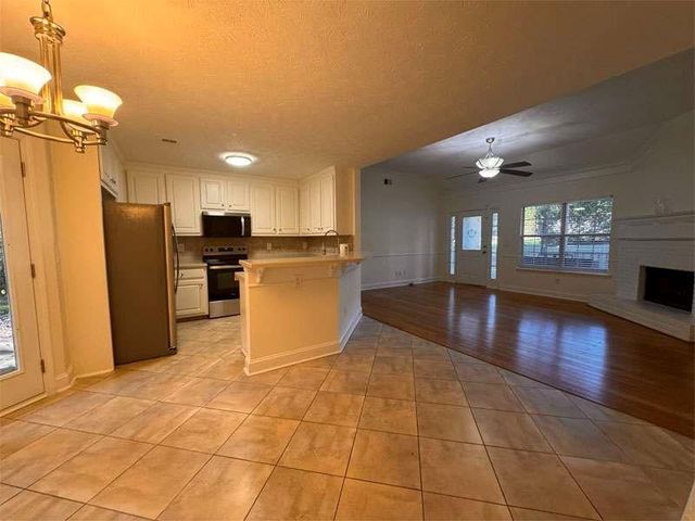 530 Oxford Ridge, Winder, GA 30680