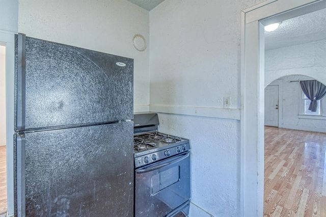 1005 S 17th Street, Chickasha, OK 73018