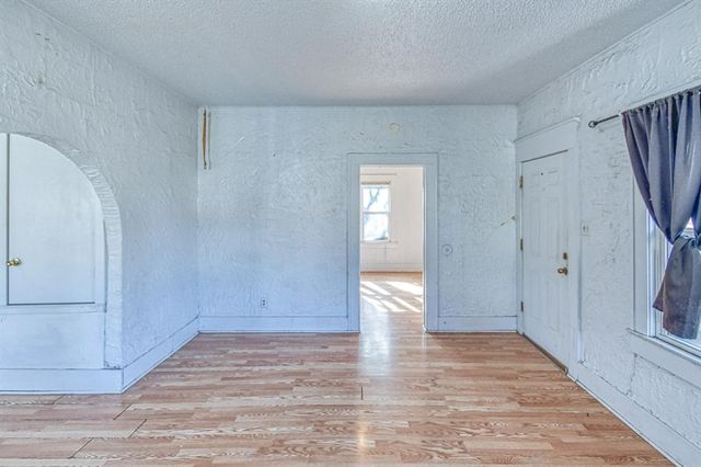 1005 S 17th Street, Chickasha, OK 73018