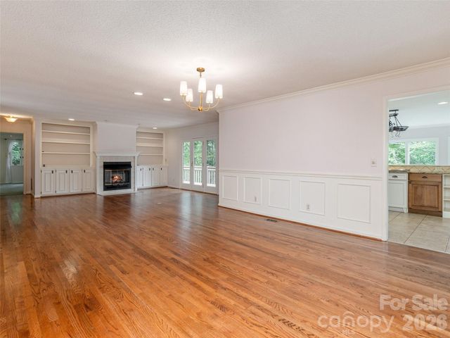 204 Greenleaf Drive, Flat Rock, NC 28731