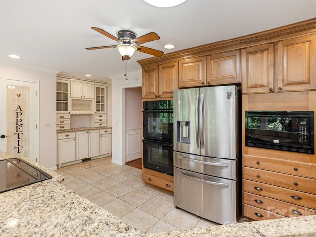 204 Greenleaf Drive, Flat Rock, NC 28731