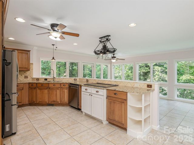 204 Greenleaf Drive, Flat Rock, NC 28731