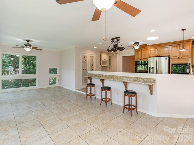 204 Greenleaf Drive, Flat Rock, NC 28731