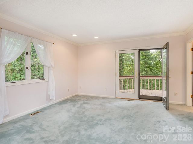 204 Greenleaf Drive, Flat Rock, NC 28731