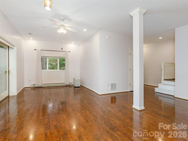 204 Greenleaf Drive, Flat Rock, NC 28731