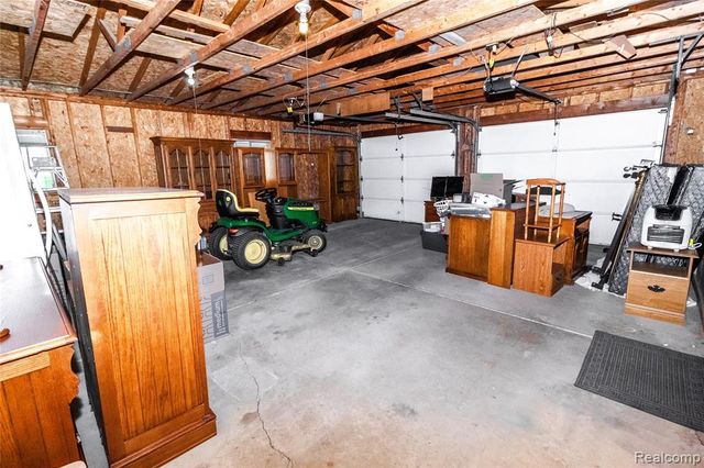 3800 Klam Road, Columbiaville, MI 48421
