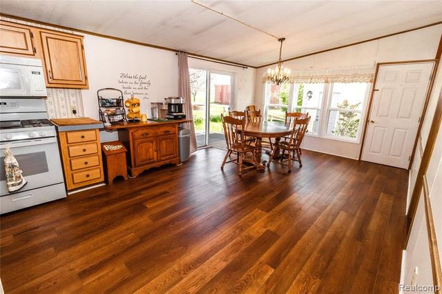 3800 Klam Road, Columbiaville, MI 48421