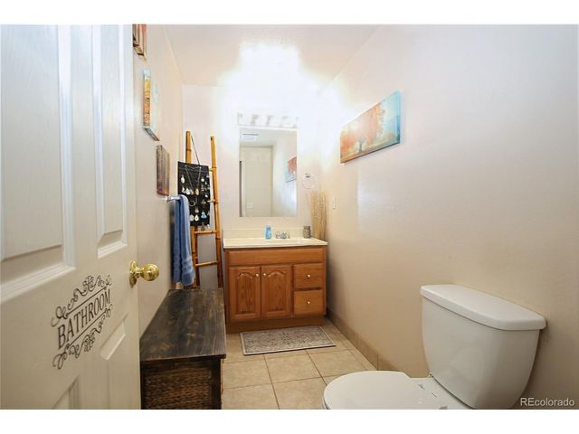 3014 Mariners Landing Dr, Evans, CO 80620