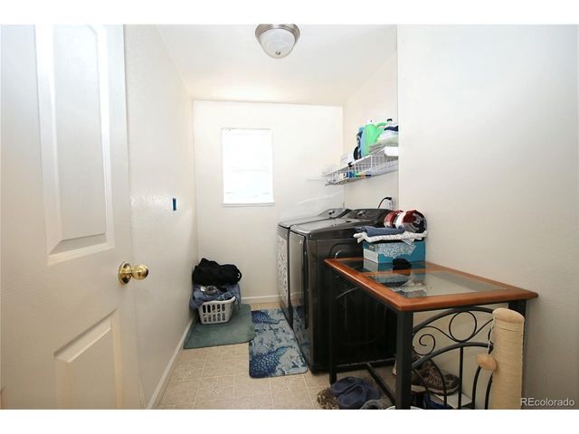 3014 Mariners Landing Dr, Evans, CO 80620