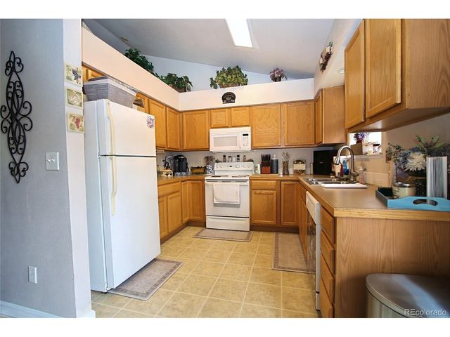 3014 Mariners Landing Dr, Evans, CO 80620
