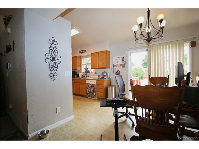 3014 Mariners Landing Dr, Evans, CO 80620