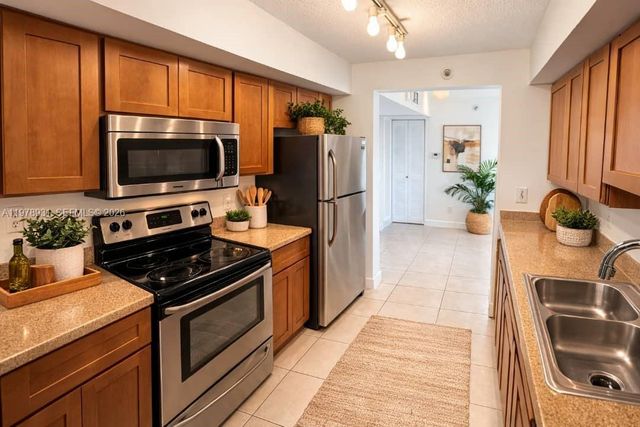 219 NW 12th Ave 1002, Miami, FL 33128