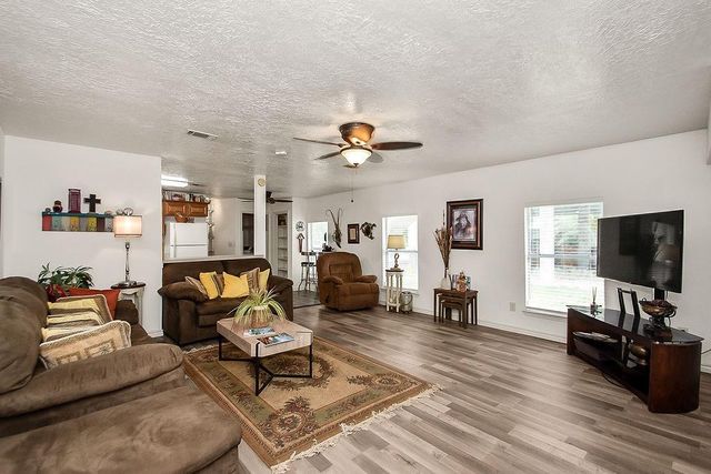 131 5th Street, San Leon, TX 77539