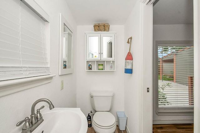 131 5th Street, San Leon, TX 77539