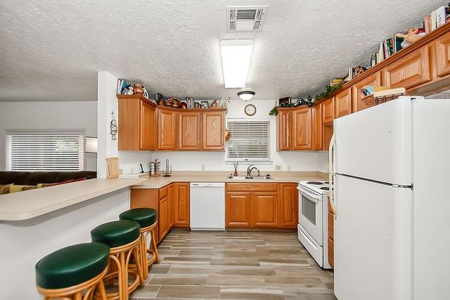 131 5th Street, San Leon, TX 77539