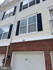 1821 CEDAR COVE #101, Woodbridge, VA 22191