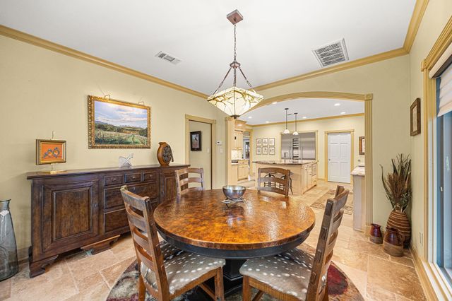 1524 Travis Street, Columbus, TX 78934